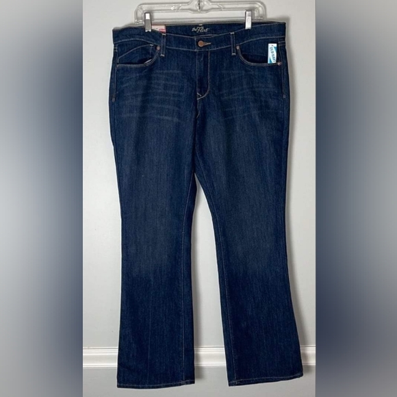Old Navy Denim - Old Navy The Flirt Bootcut Jeans Sz 14 Short